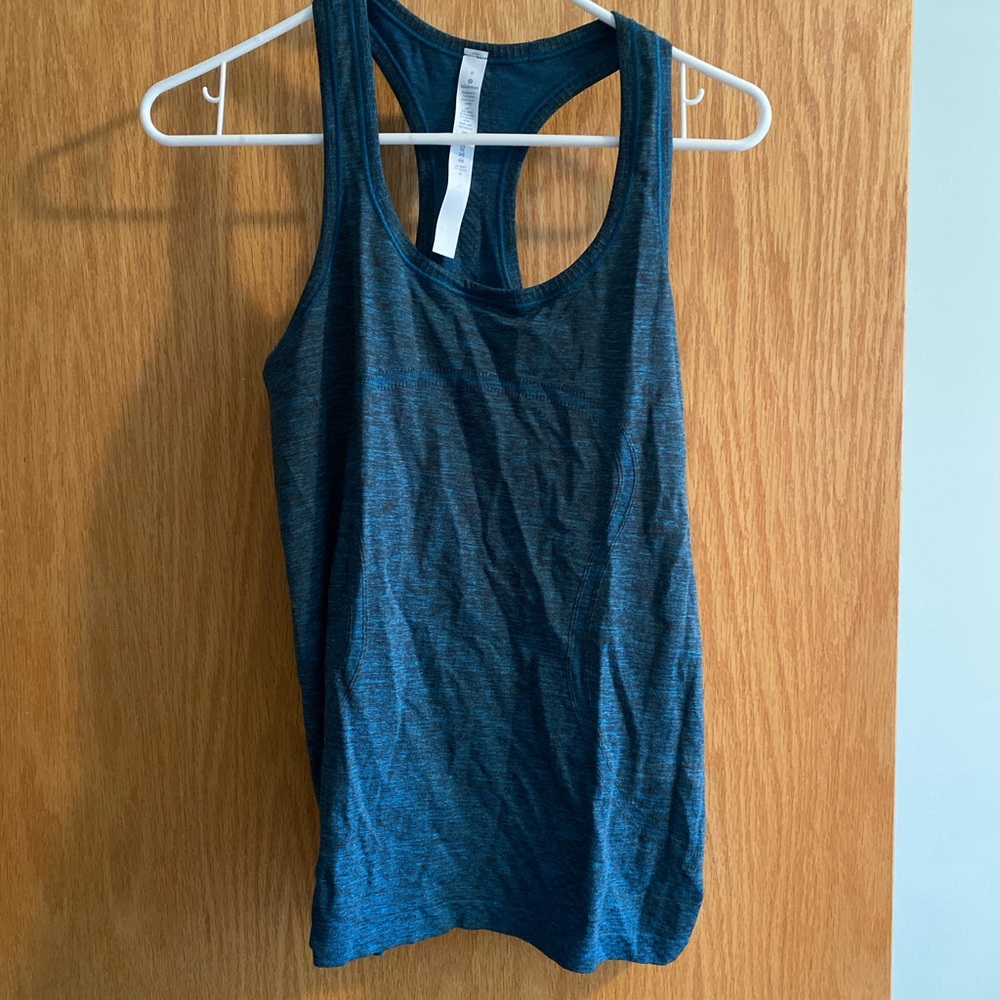 Lululemon tank top